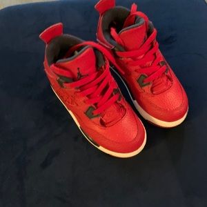 Air Jordan Retro 4 toddler boy sz 9